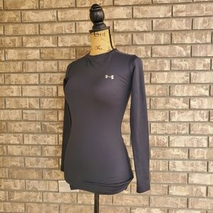 Black Under Armour fitted cold gear base layer women's long sleeve shirt